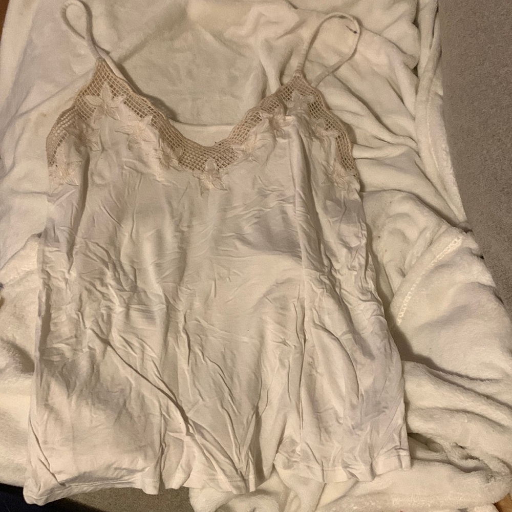 Large White American Eagle Tank with Flowers